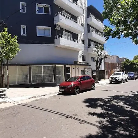 Departamento cómodo, muy iluminado y bien ubicado. Paraná Exterior foto