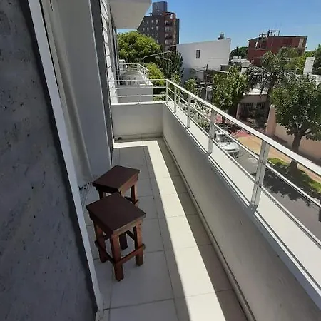 Departamento cómodo, muy iluminado y bien ubicado. Paraná Exterior foto