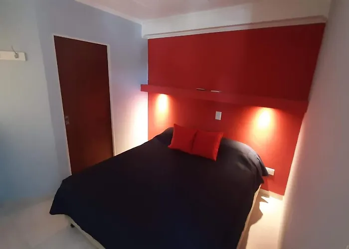Departamento Comodo, Muy Iluminado Y Bien Ubicado.